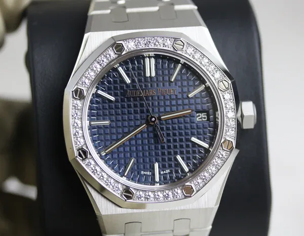 UNWORN 2022 Audemars Piguet 15551ST 50th Anniversary Royal Oak 37mm Factory Diamond Bezel with Box & Papers